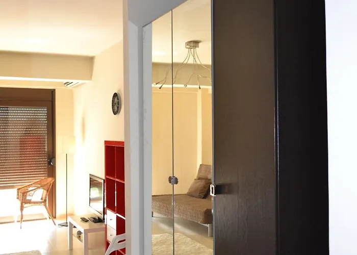 Studio apartment アパート ゲラキニ